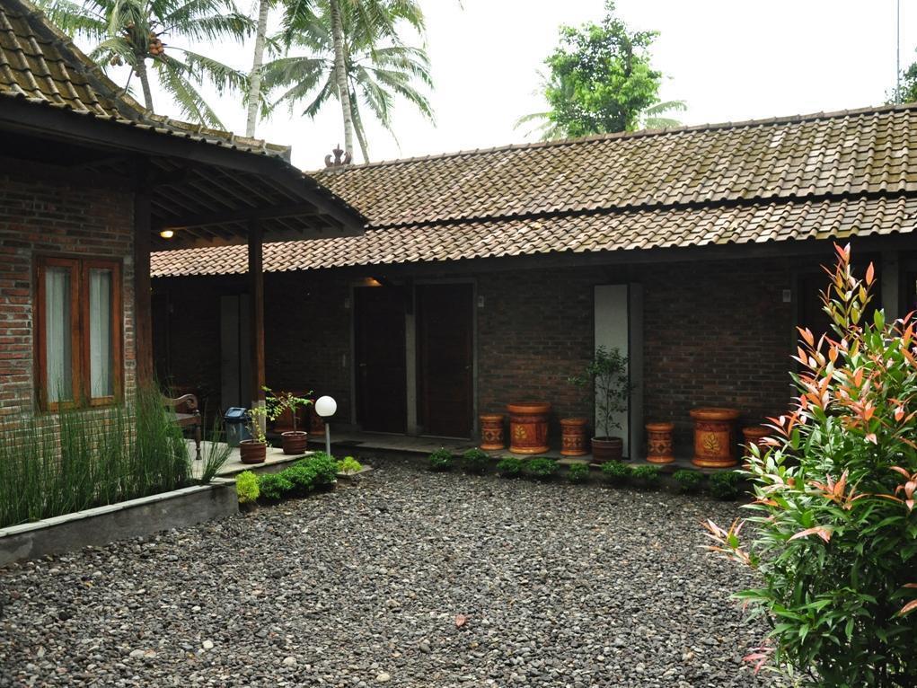 Cempaka Guest House Magelang Eksteriør bilde